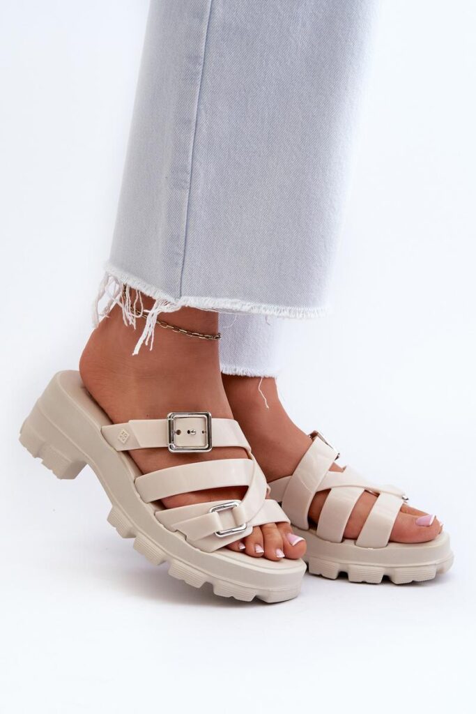 Pantoletten model 197668 Step in style