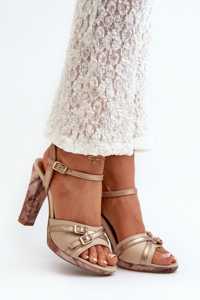 Sandalen mit Absatz model 198398 Step in style