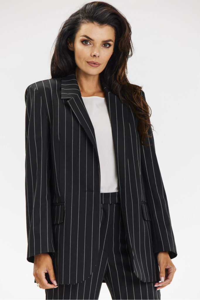 Jacke model 200561 awama
