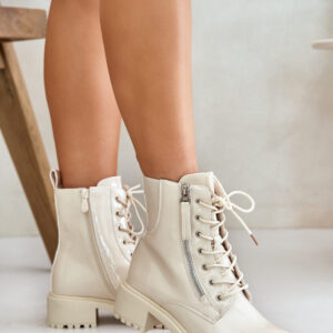 Boot model 201903 Step in style