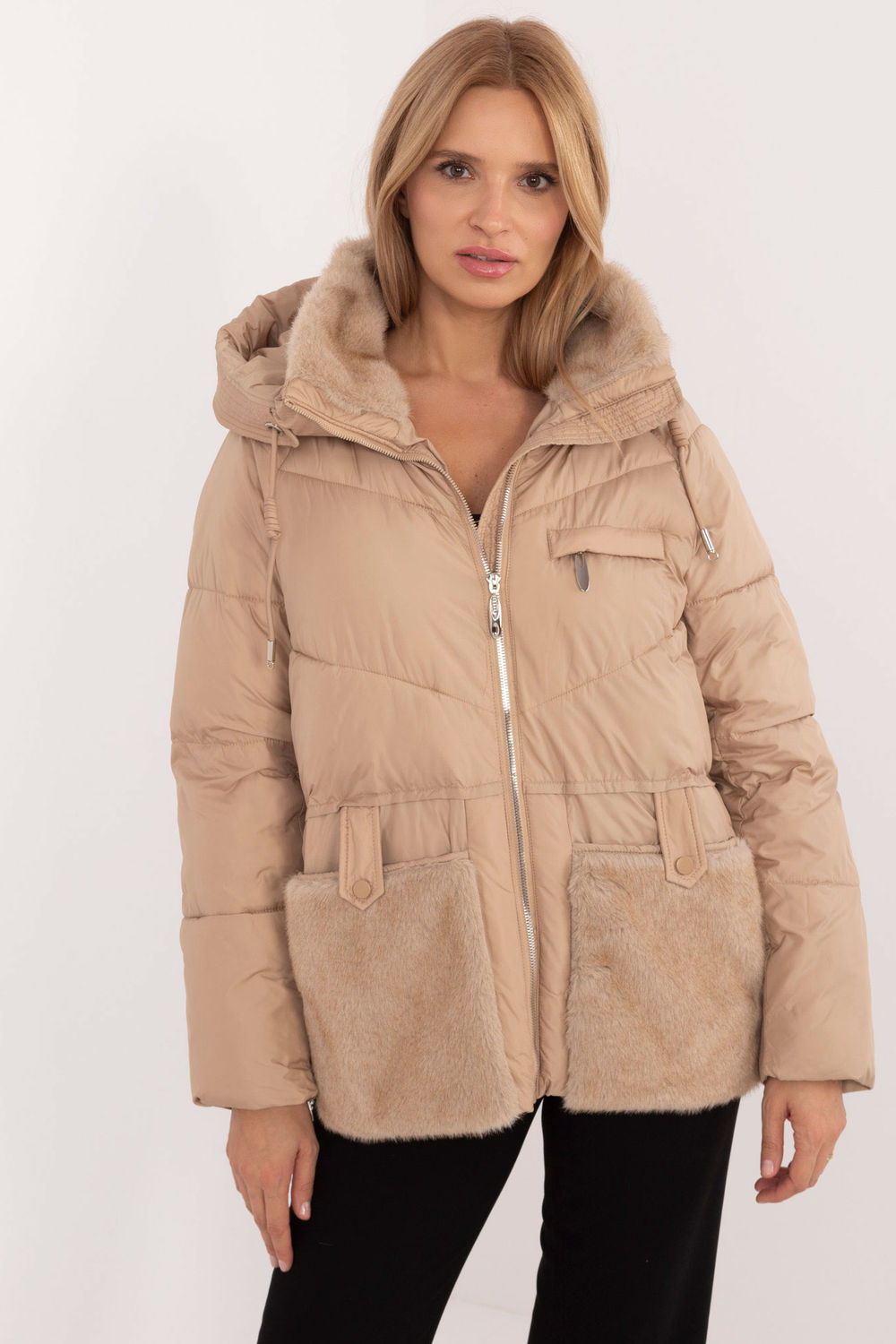 Jacke model 202254 MBM