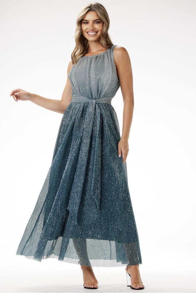 Langes Kleid model 204241 awama