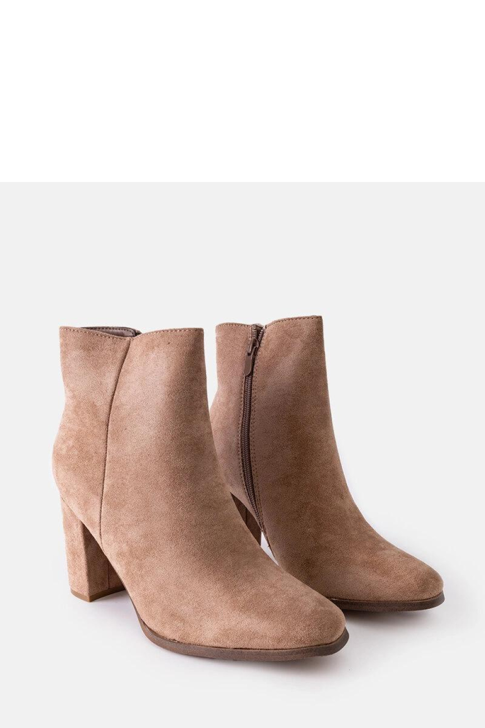 Stiefeletten mit Absatz model 204826 Solea