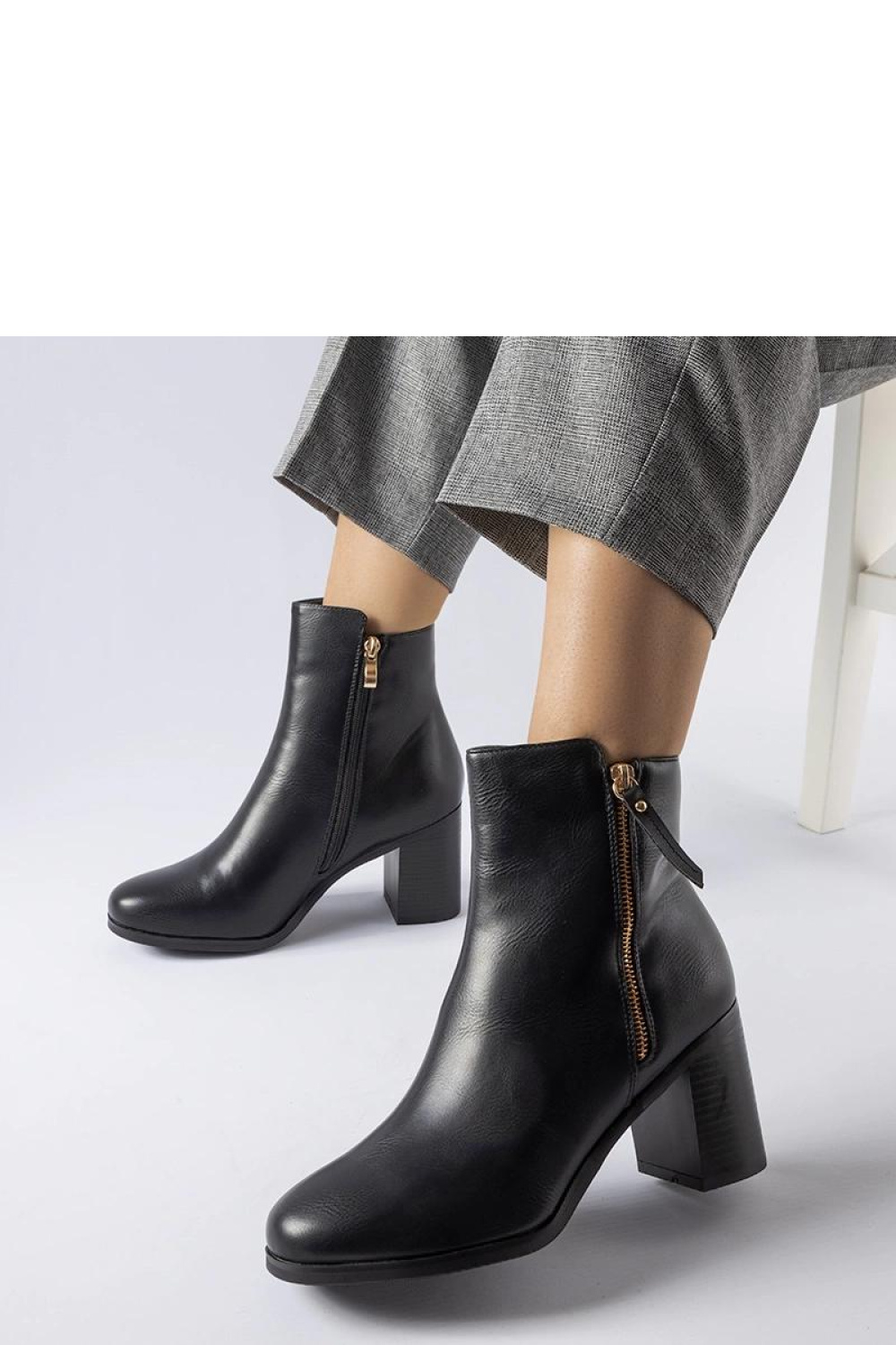 Stiefeletten mit Absatz model 205097 Solea