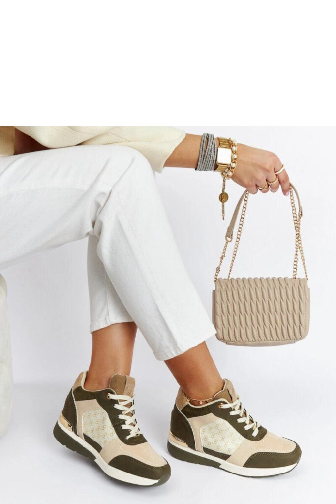 Sportliche Schuhe mit Keilabsatz model 207553 Solea