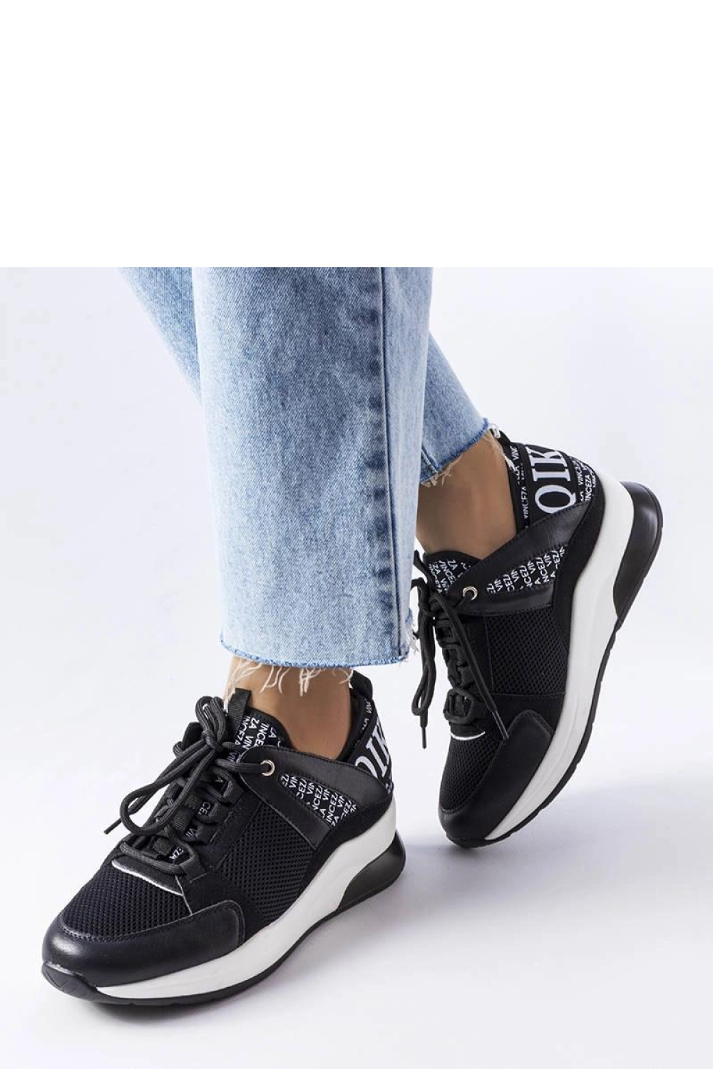 Sportliche Schuhe mit Keilabsatz model 207891 Solea