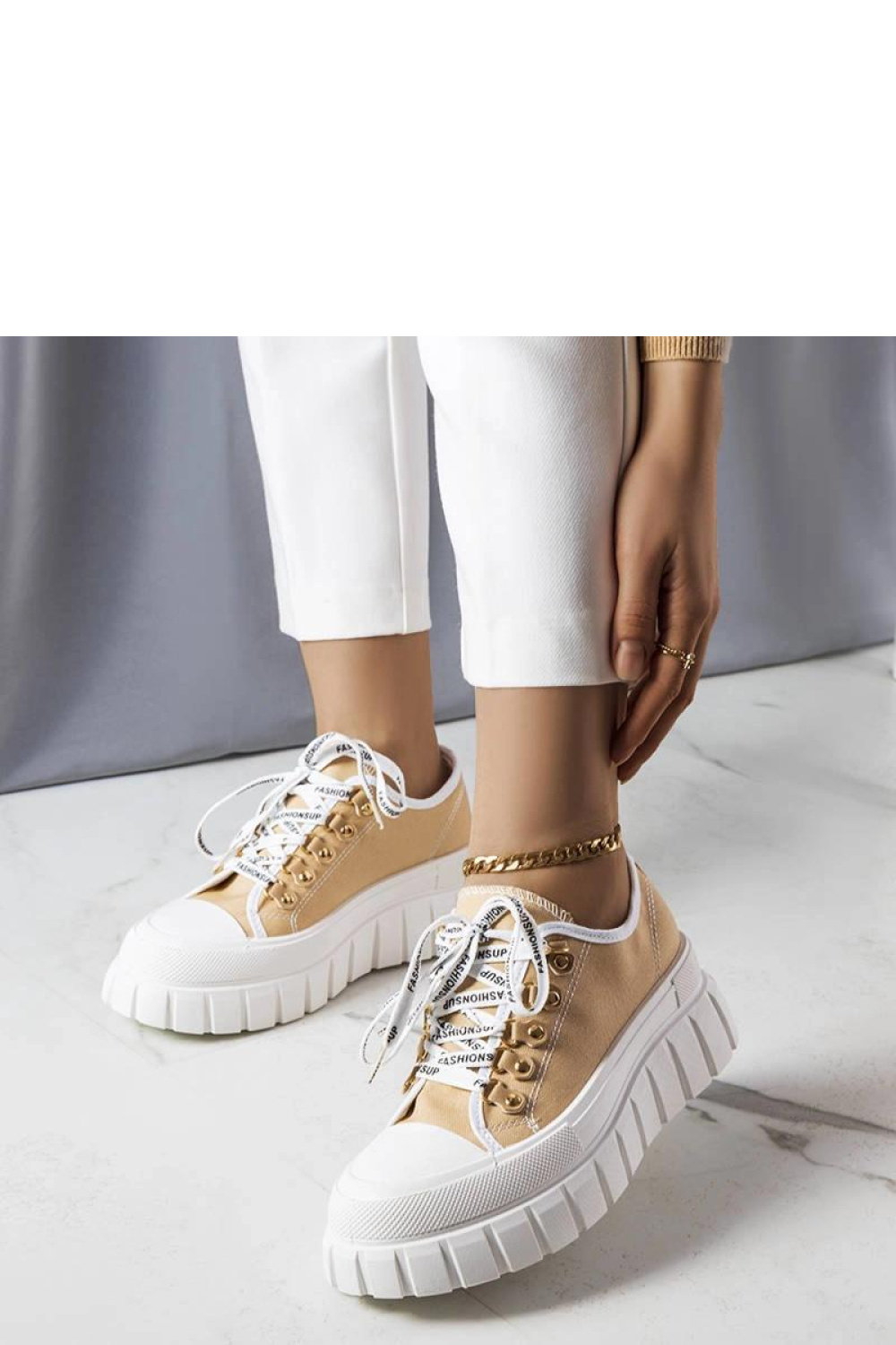 Sneakers model 207986 Solea