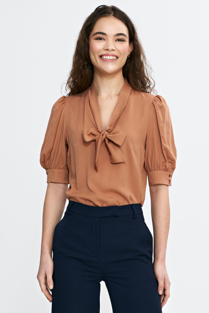 Bluse model 210078 Nife