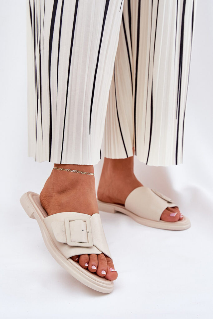 Pantoletten model 211959 Step in style