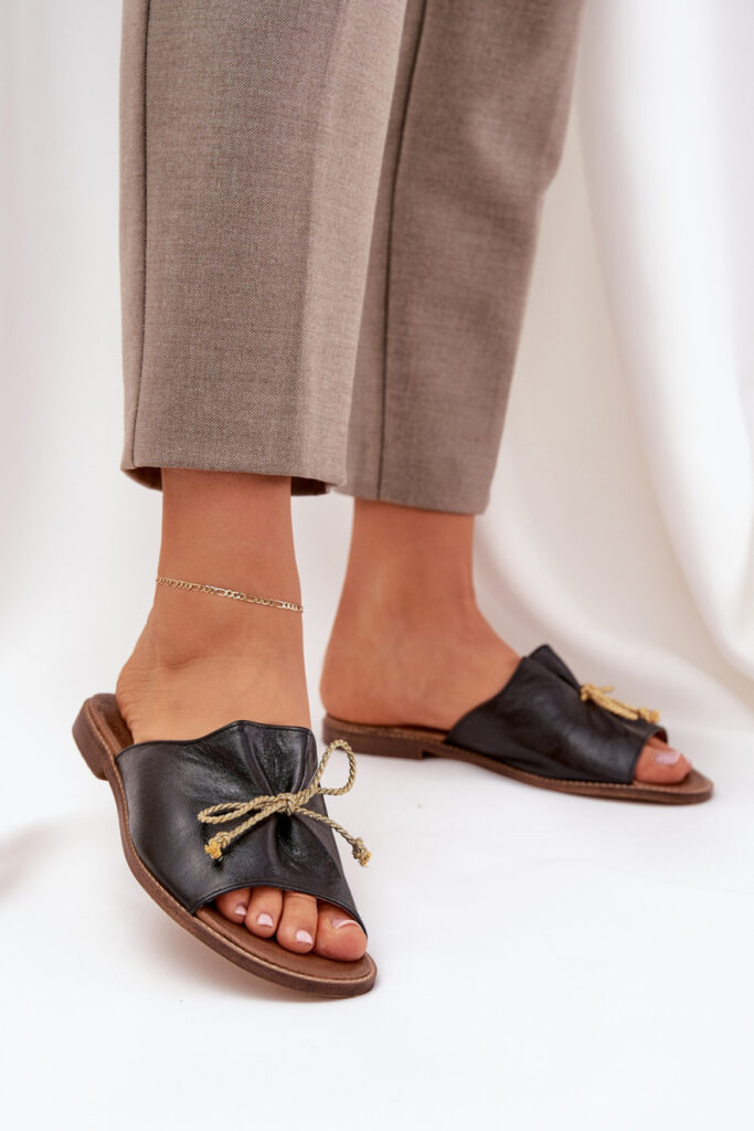 Pantoletten model 211971 Step in style