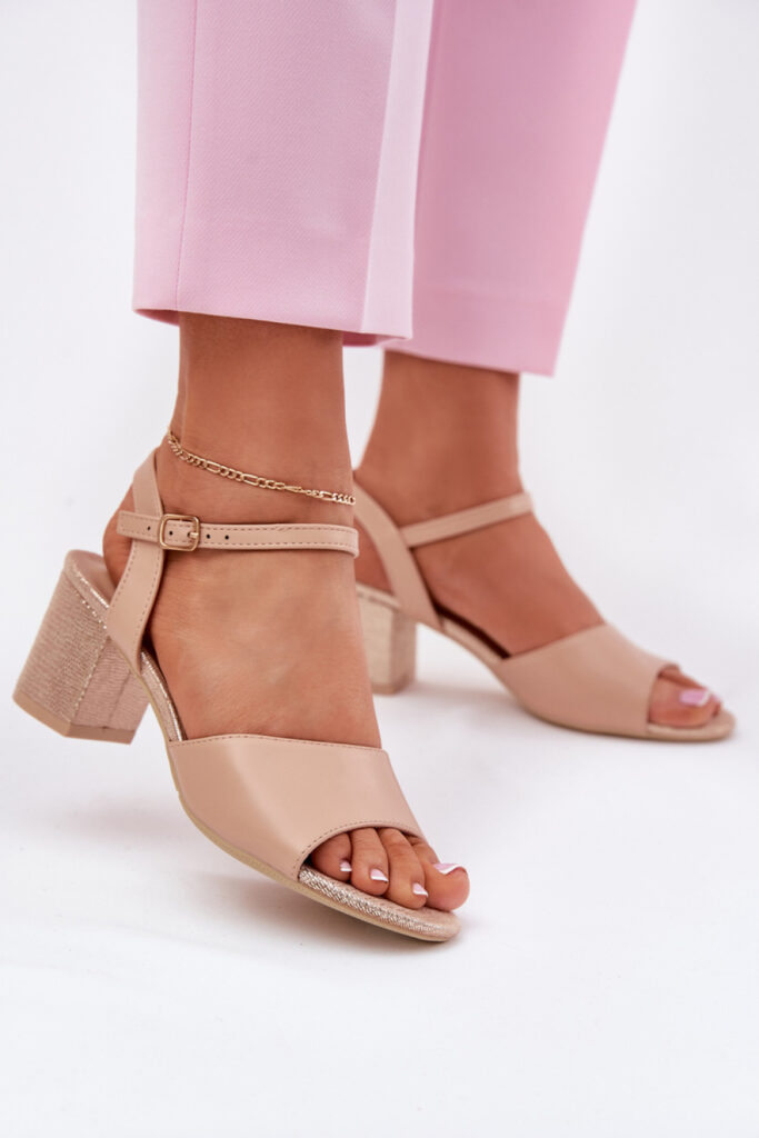 Sandalen mit Absatz model 213011 Step in style