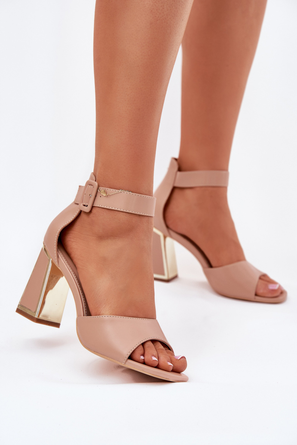 Sandalen mit Absatz model 214392 Step in style
