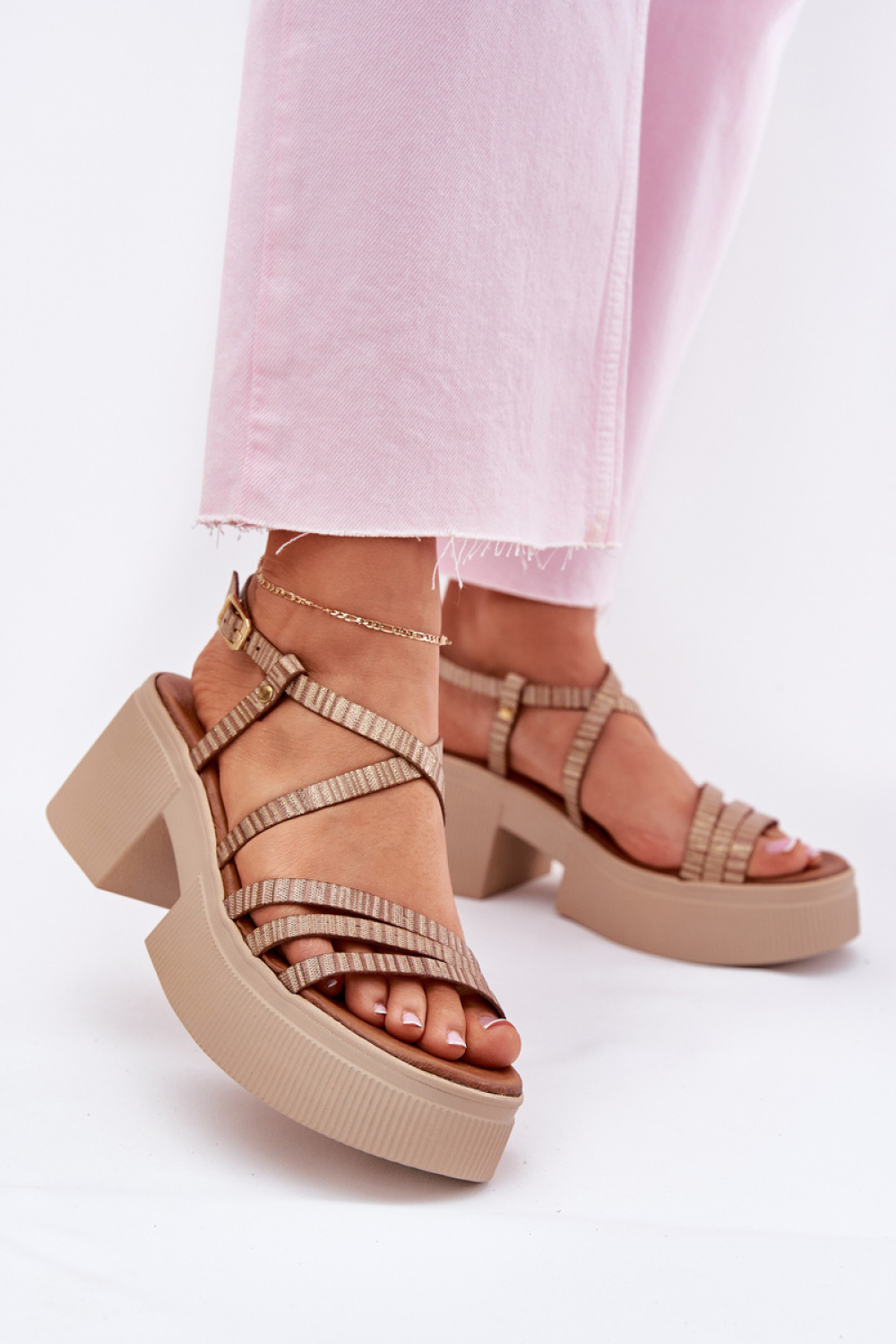 Sandalen mit Absatz model 214994 Step in style