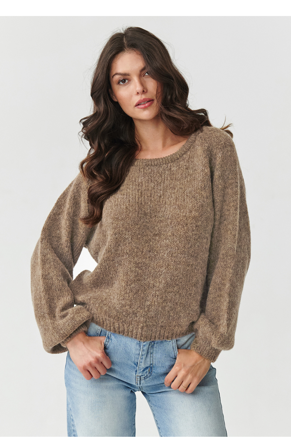 Pullover model 217384 Makadamia