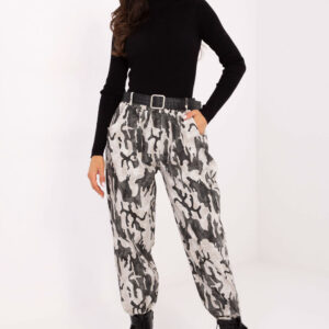 Damen Hose model 218437 Italy Moda