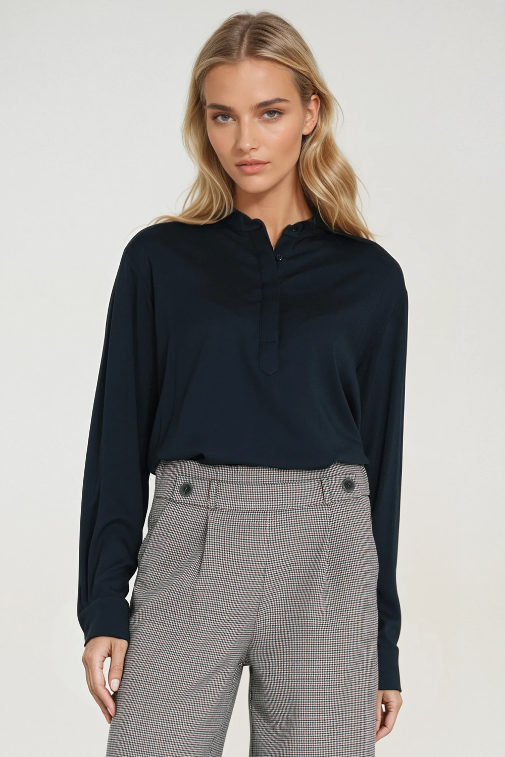 Bluse model 219775 Nife