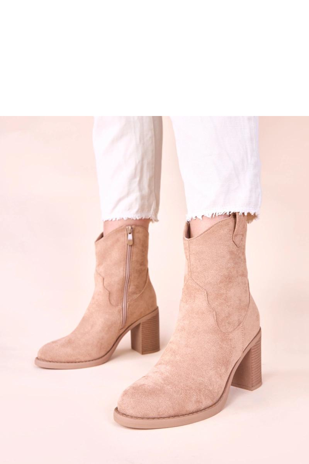 Stiefeletten mit Absatz model 221034 Solea