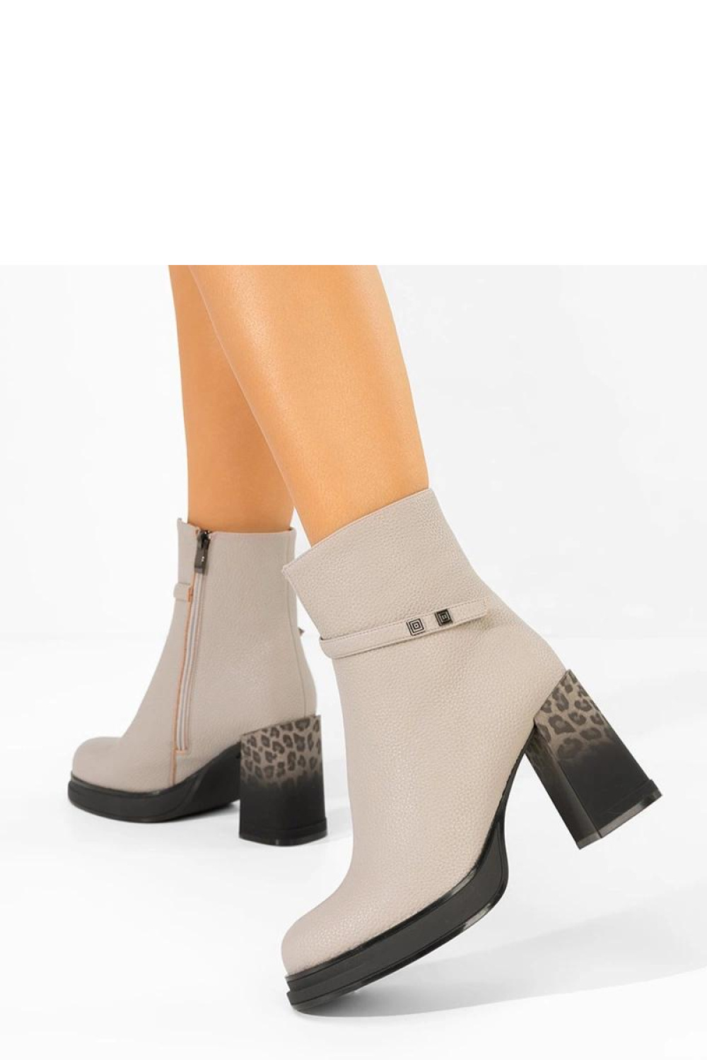 Stiefeletten mit Absatz model 222033 Solea