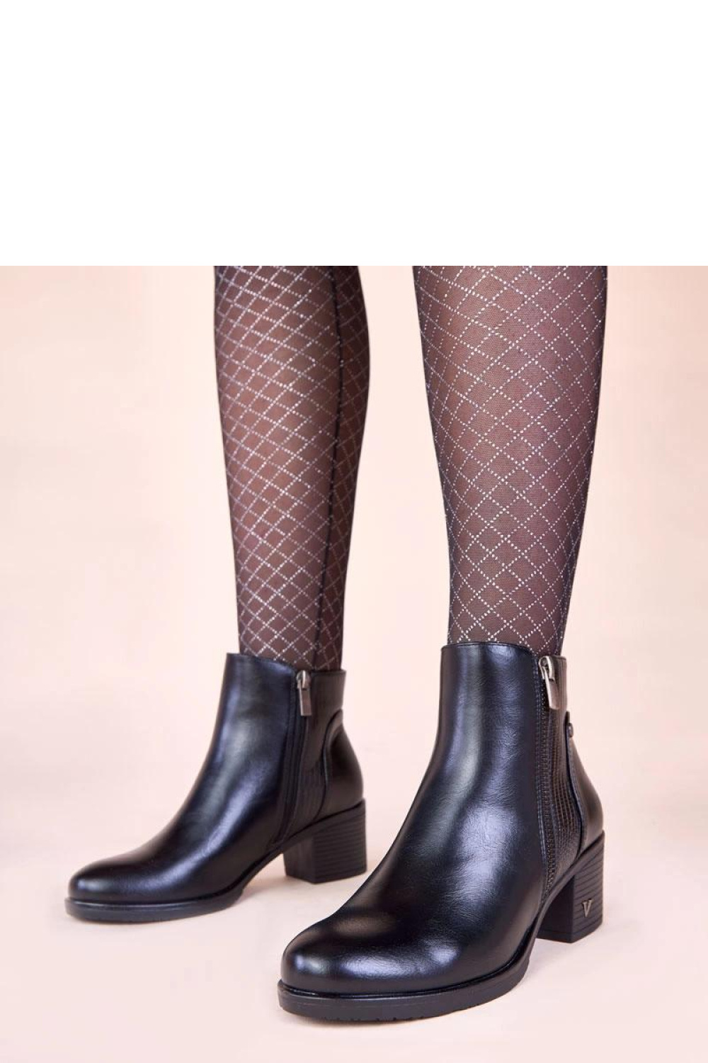 Stiefeletten mit Absatz model 222057 Solea