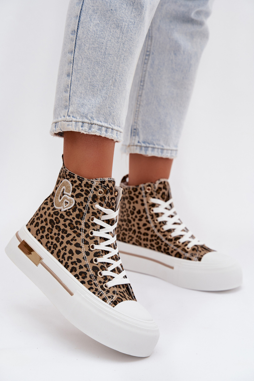 Sneakers model 223603 Step in style