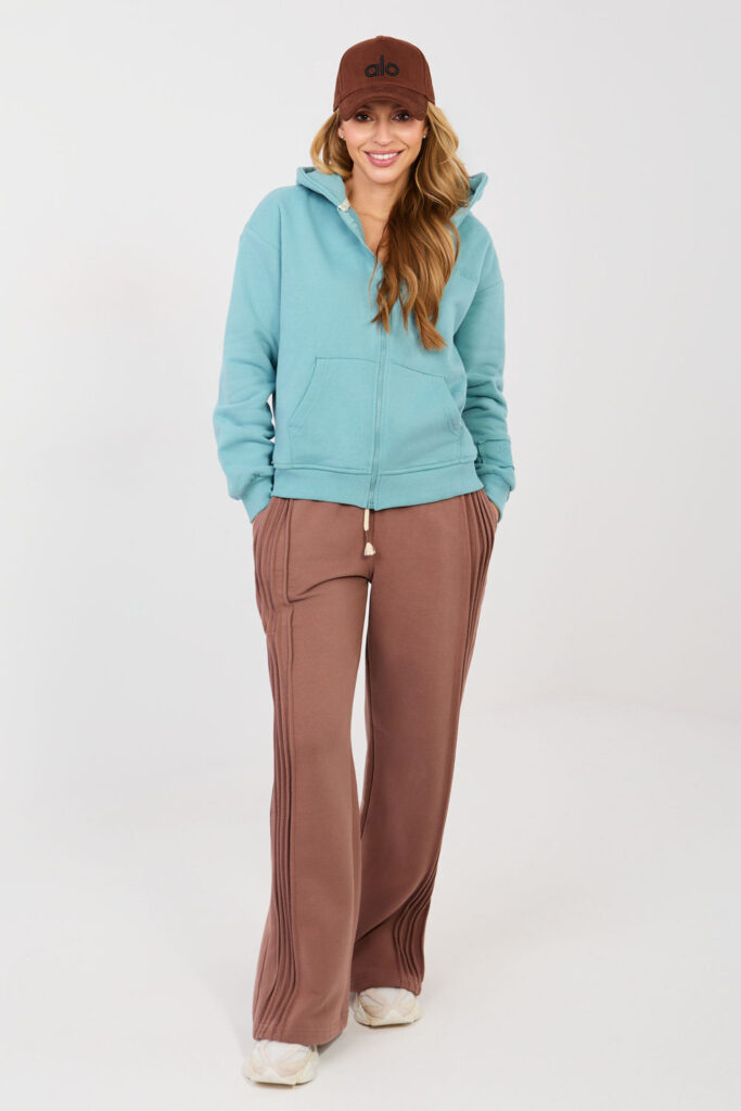 Sweater model 224119 Factory Price