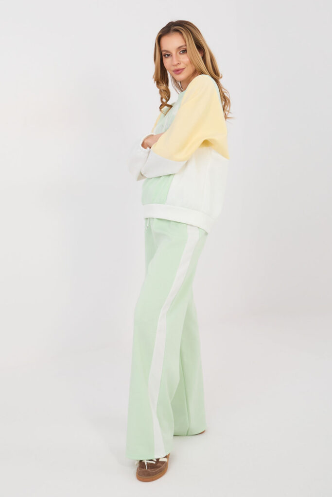 Set model 224785 Rue Paris