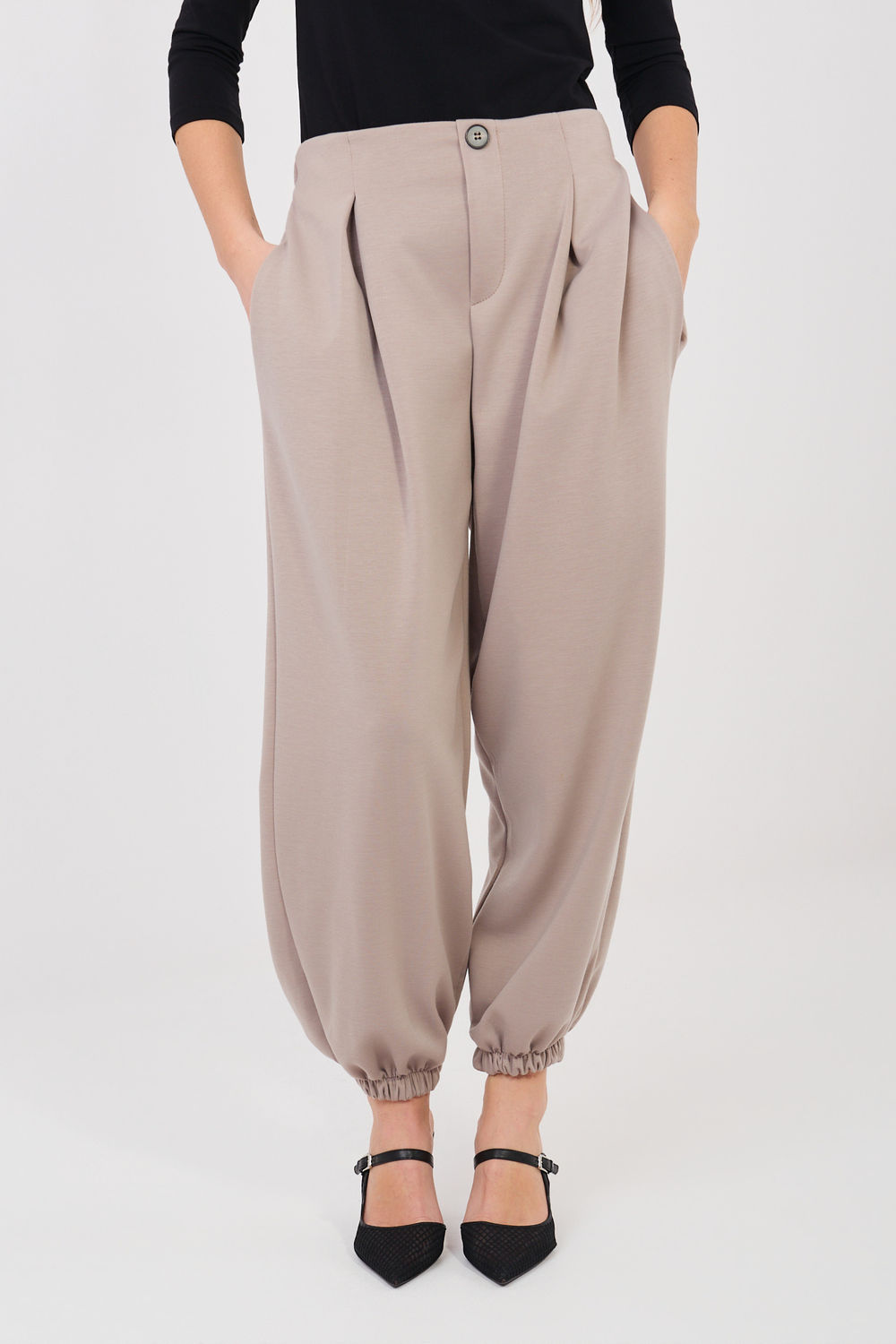 Sportanzug Hosen model 224833 Italy Moda