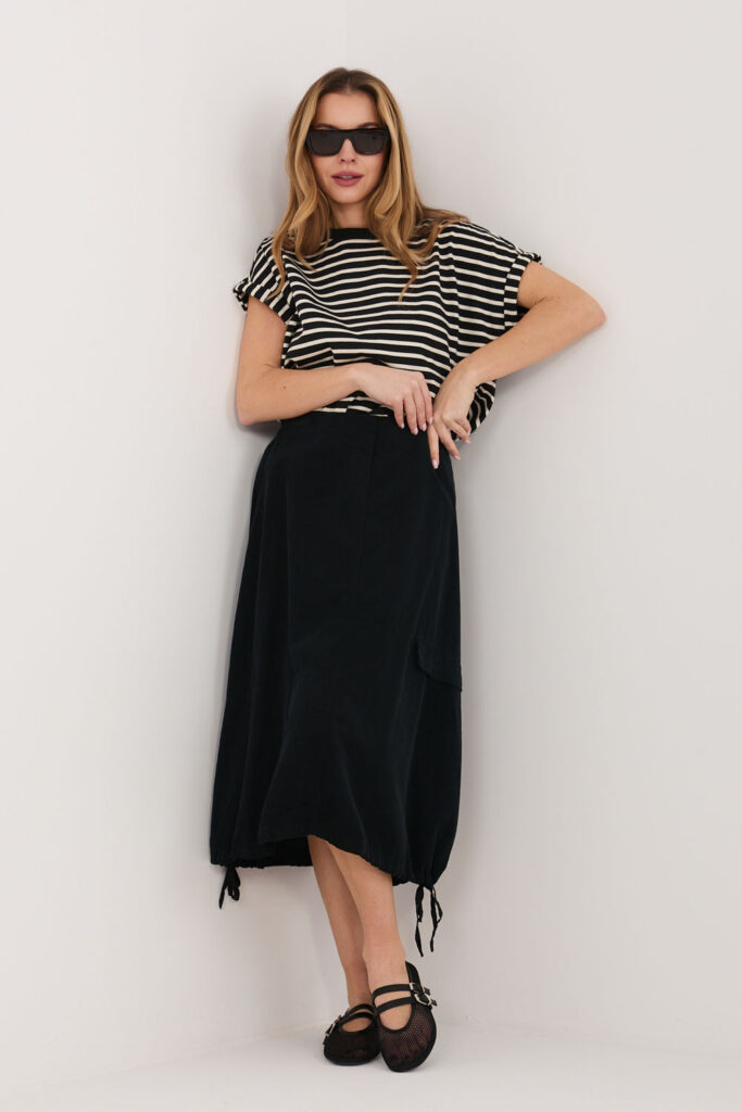 Rock model 225884 Rue Paris