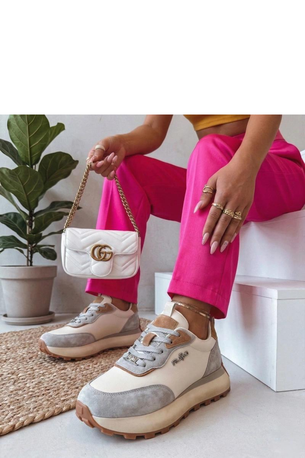 Sportliche Schuhe auf Plattform model 226041 Solea
