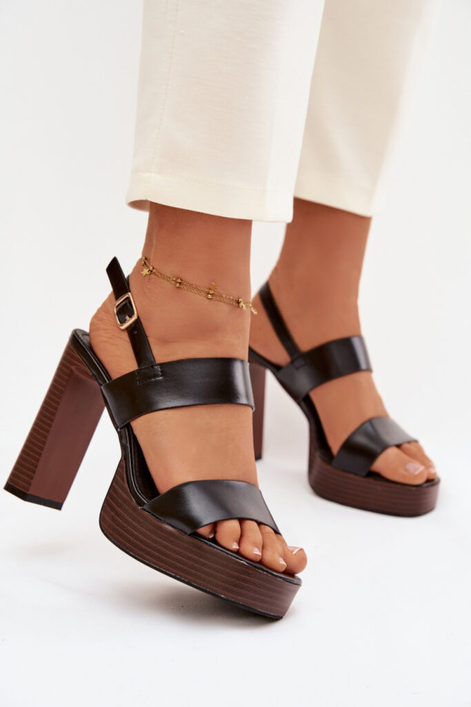 Sandalen mit Absatz model 226116 Step in style