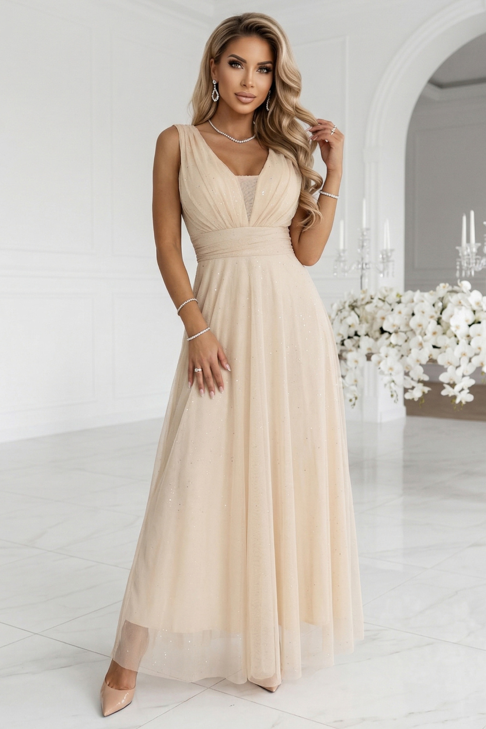 Langes Kleid model 227073 Numoco