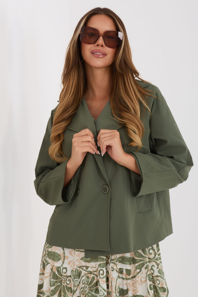 Mantel model 227359 Rue Paris