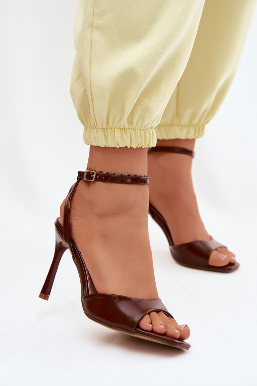 Sandalen mit Absatz model 227434 Step in style