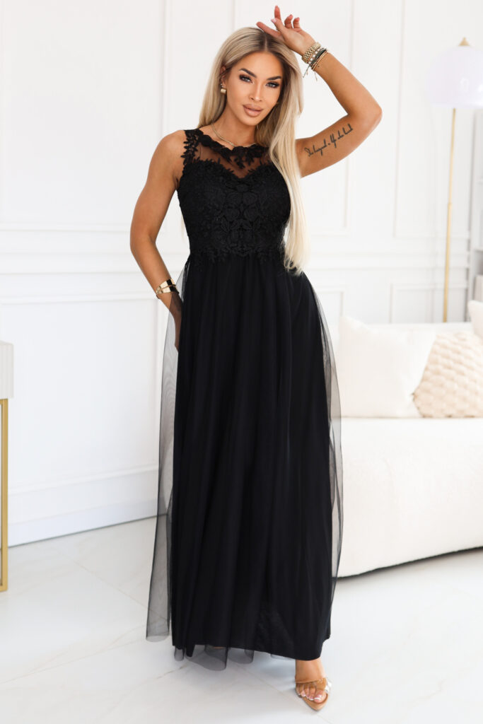 Langes Kleid model 227716 Numoco