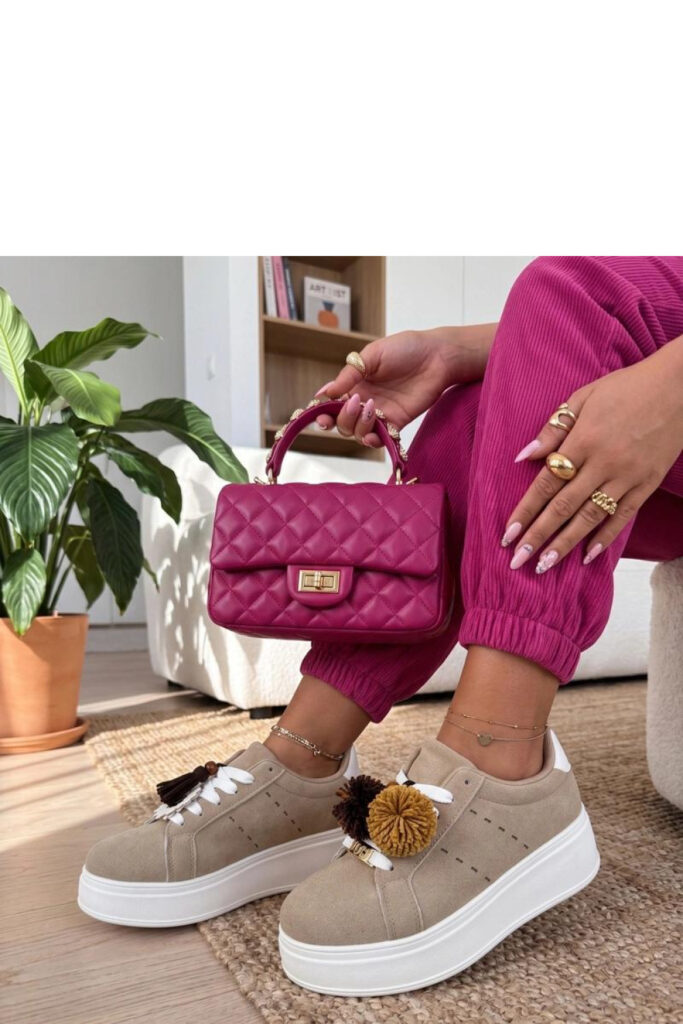 Sportliche Schuhe auf Plattform model 227727 Solea
