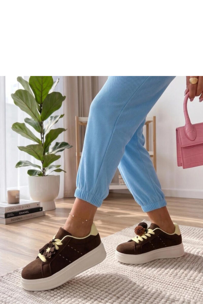 Sportliche Schuhe auf Plattform model 227728 Solea