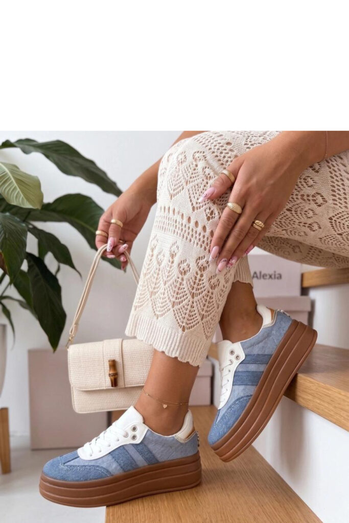 Sportliche Schuhe auf Plattform model 227742 Solea