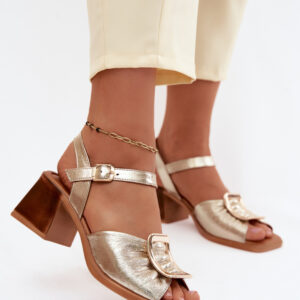 Sandalen mit Absatz model 227902 Step in style