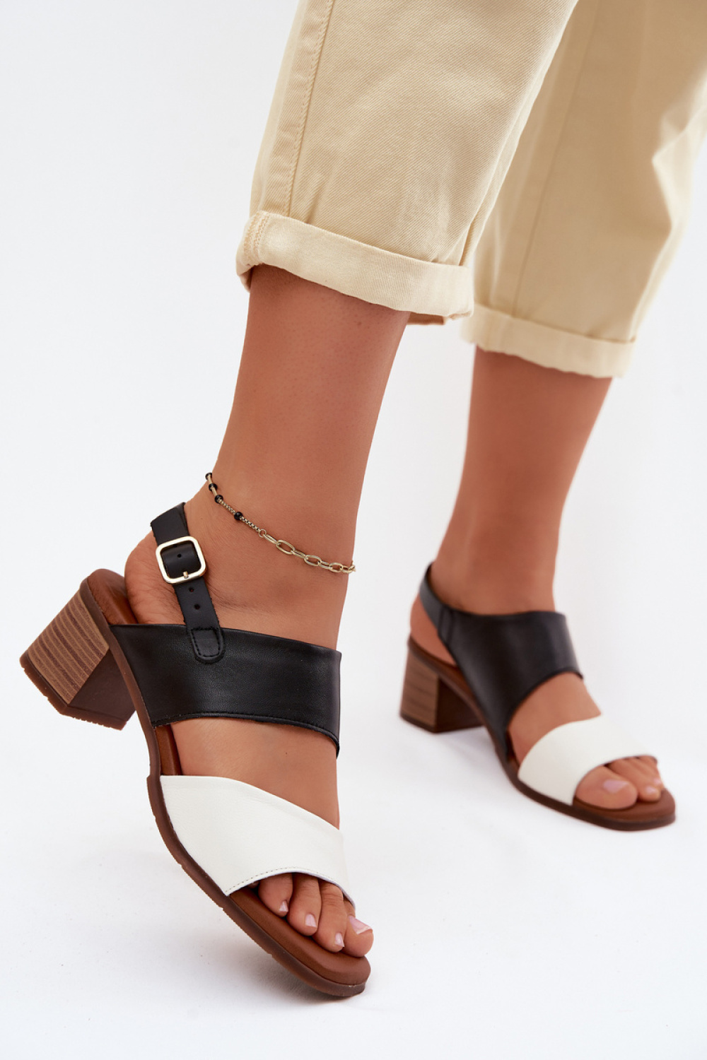 Sandalen mit Absatz model 227912 Step in style