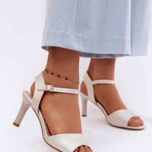 Sandalen mit Absatz model 228107 Step in style
