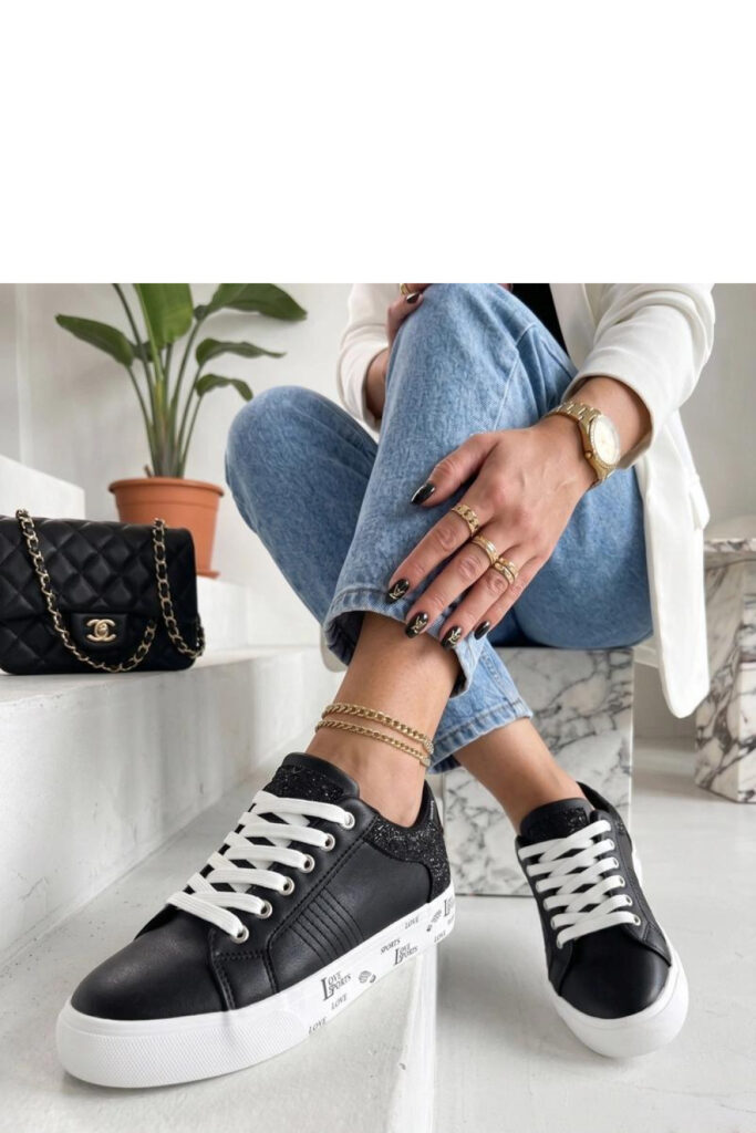 Sportliche Schuhe auf Plattform model 228199 Solea