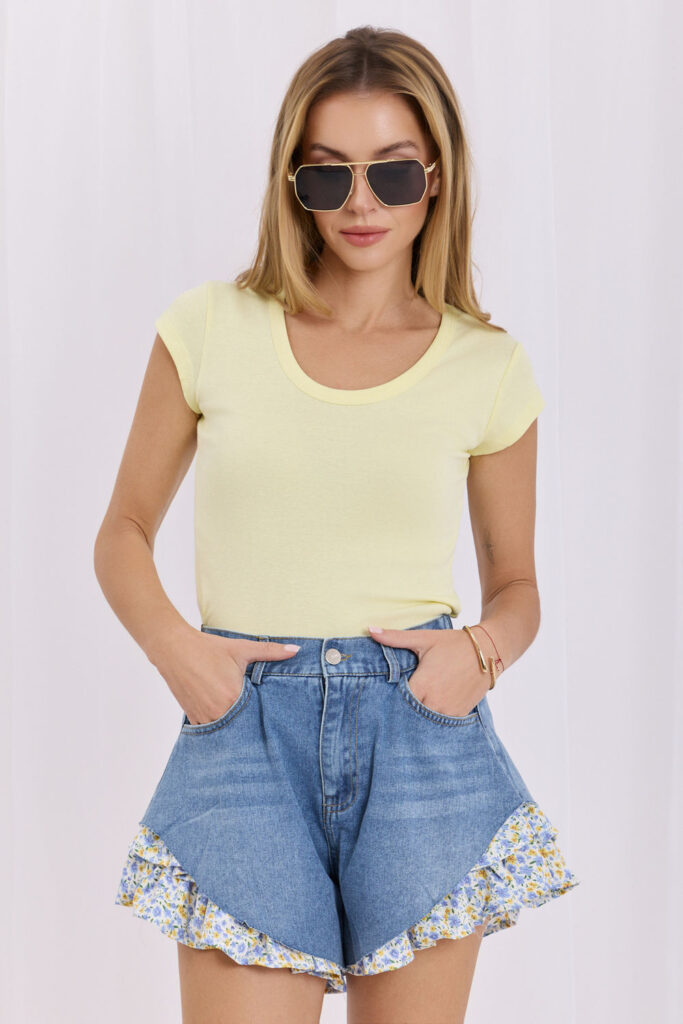 T-shirt model 228325 Rue Paris