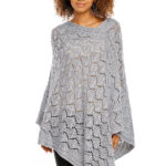 Poncho model 94519 PeeKaBoo