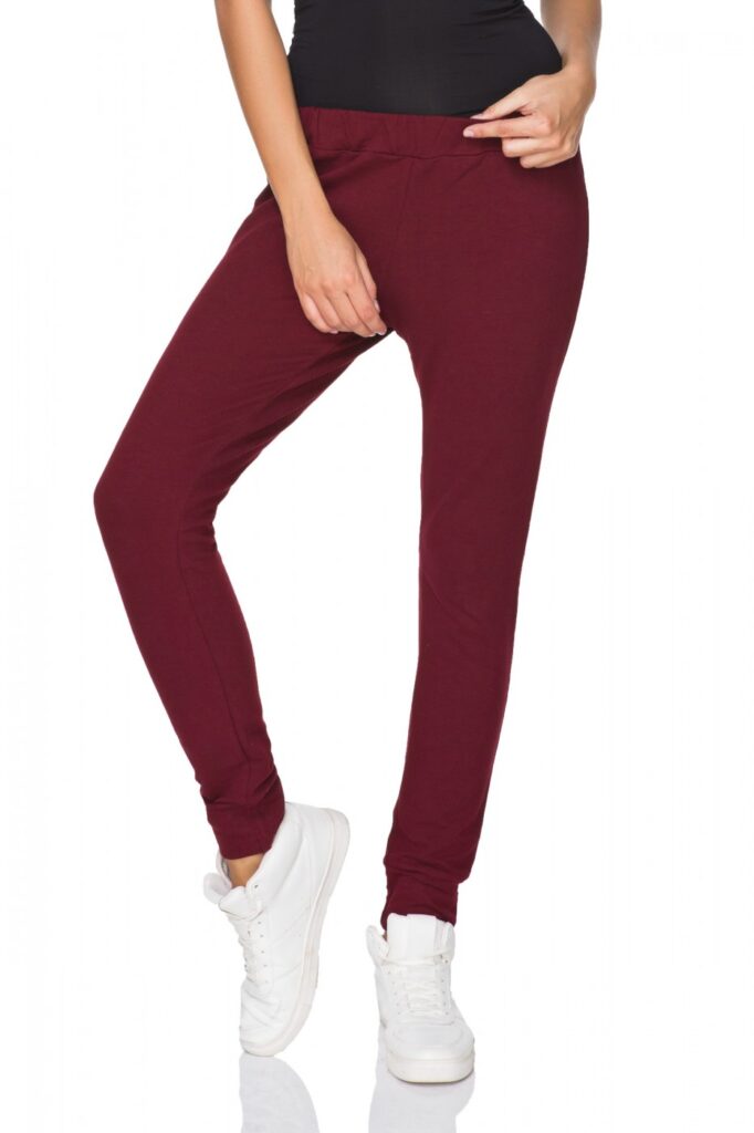 Sportanzug Hosen model 107315 Tessita