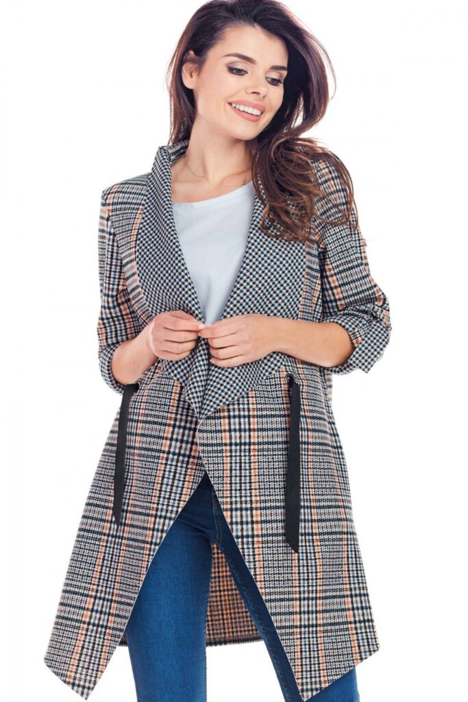 Jacke model 148983 awama