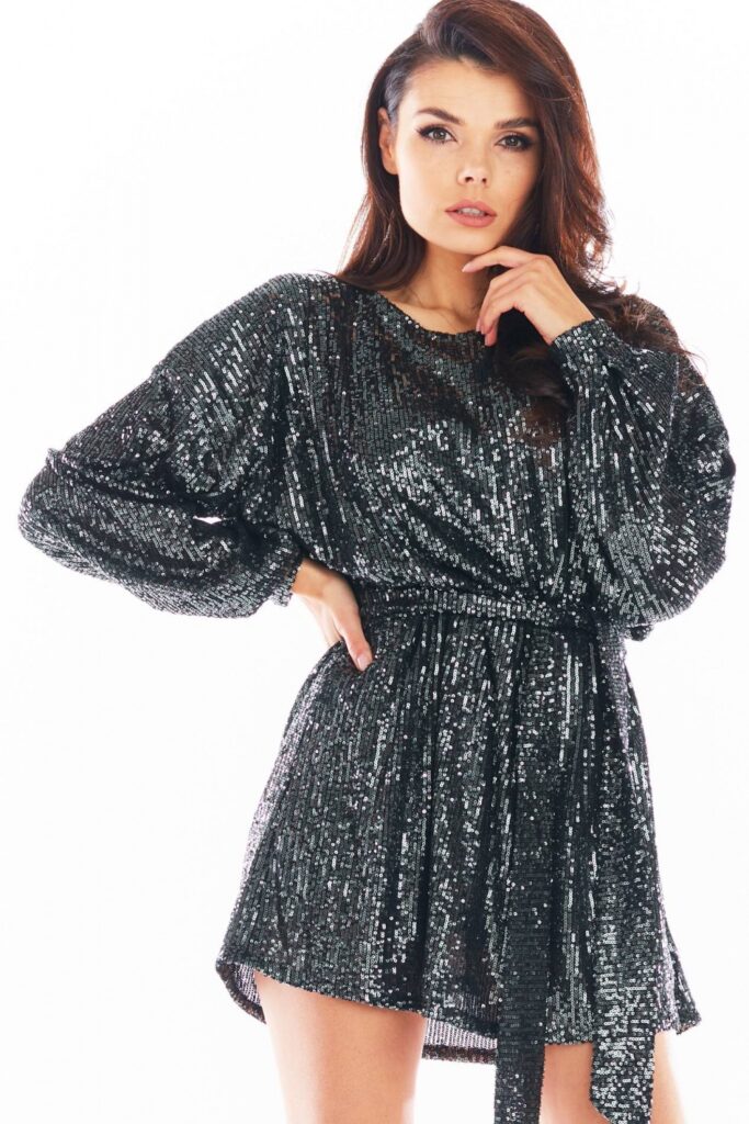 Kurzes Kleid model 150767 awama