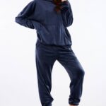 Sportanzug Hosen model 158609 awama