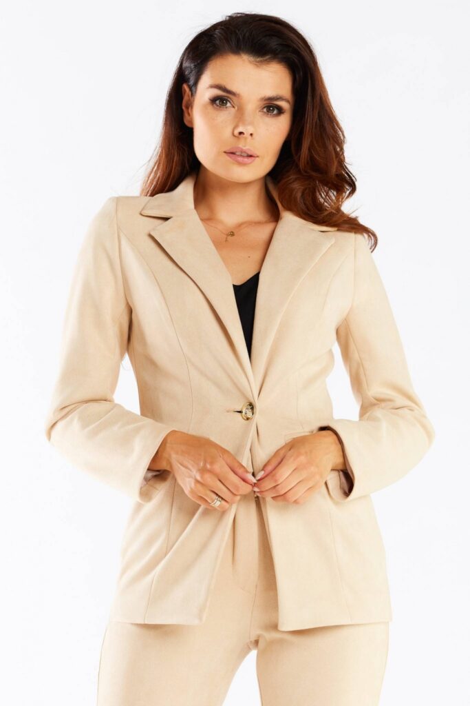 Jacke model 166822 awama