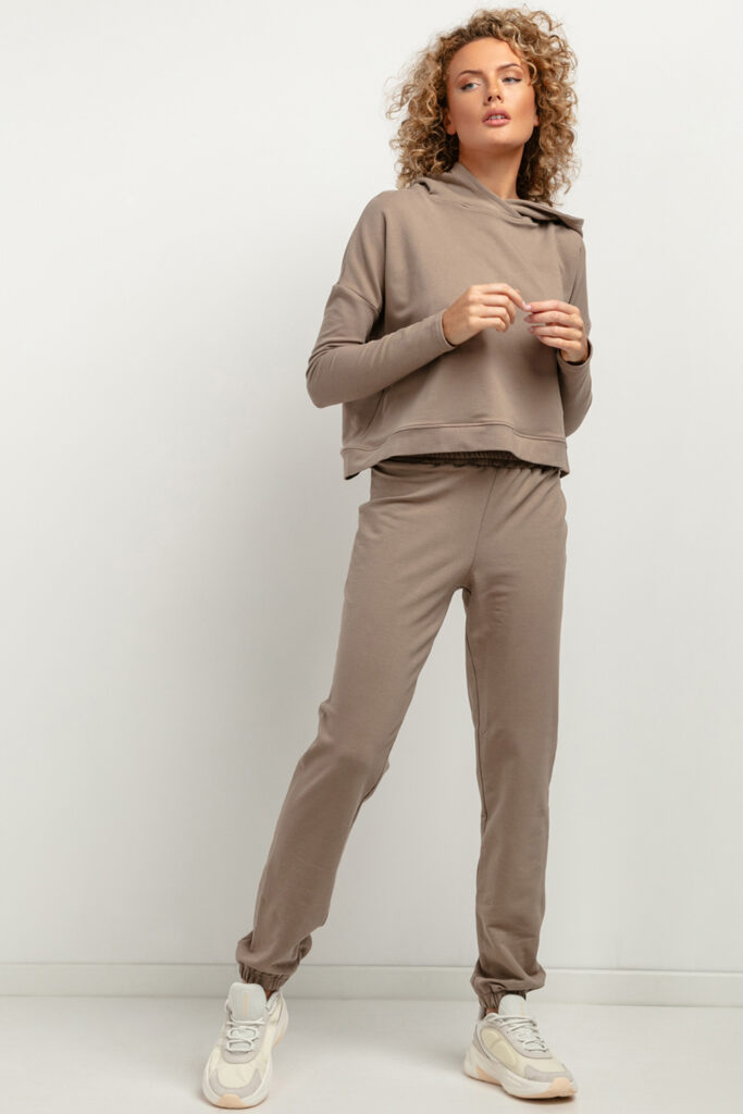 Sportanzug Hosen model 183189 Tessita