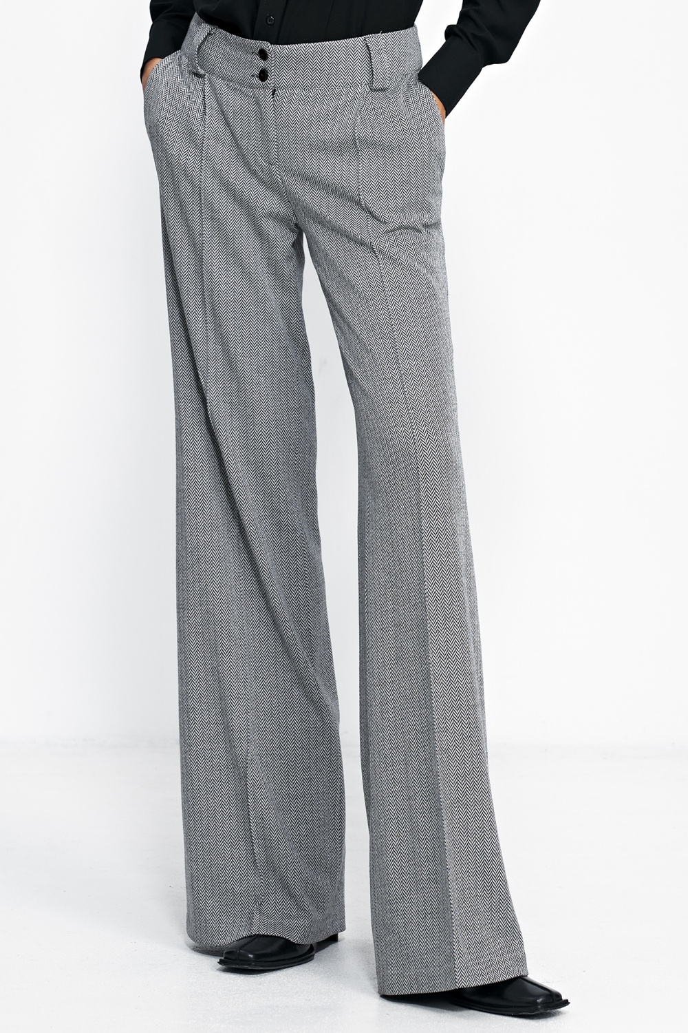 Lange Hose model 184593 Nife